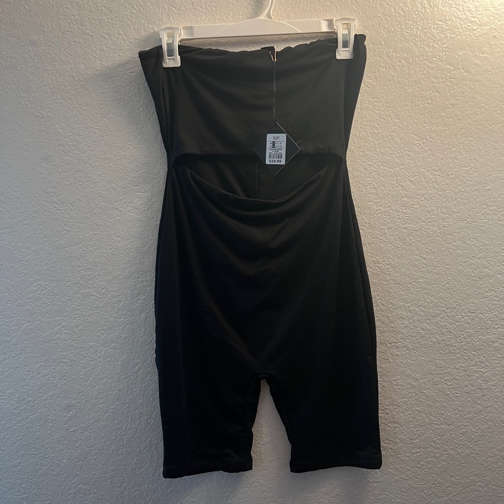 Black romper - Picture 2 of 3
